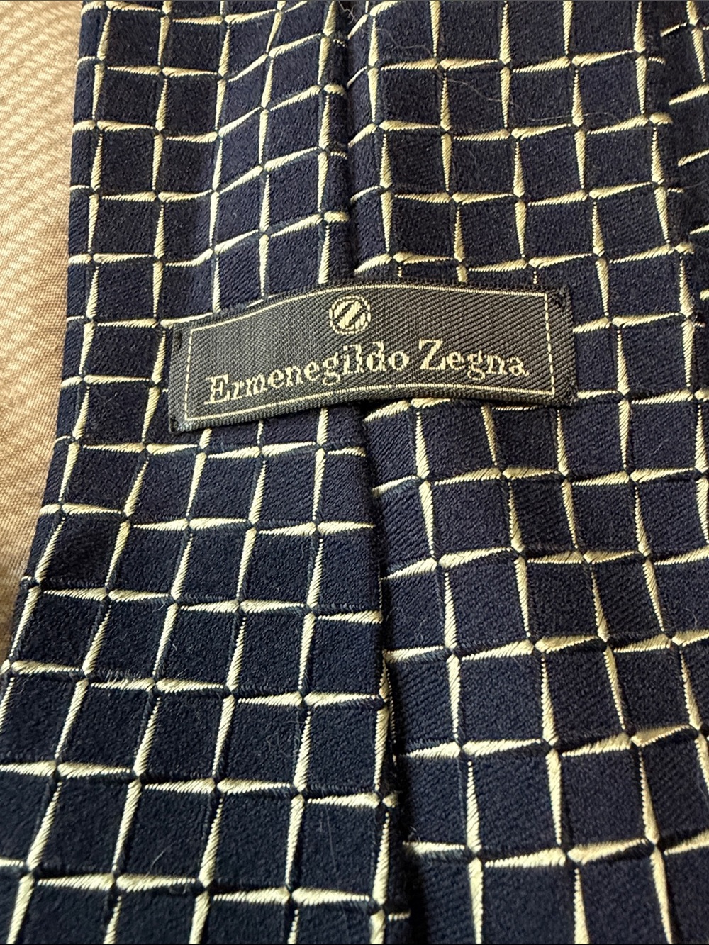 Ermenegildo Zegno Silk Navy Checkered Like New Tie - Picture 4 of 6